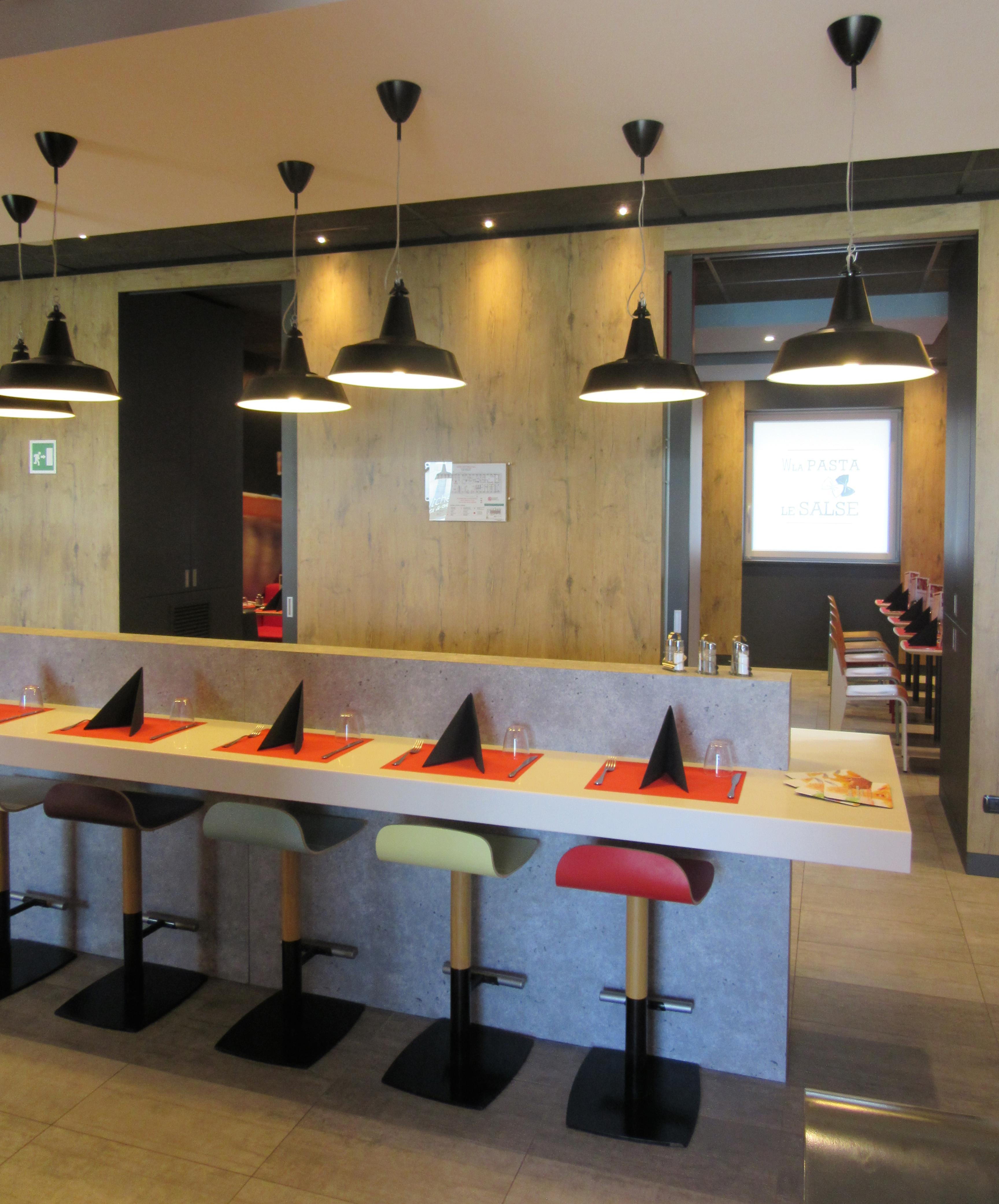 Hotel Ibis Milano Fiera Lainate Esterno foto