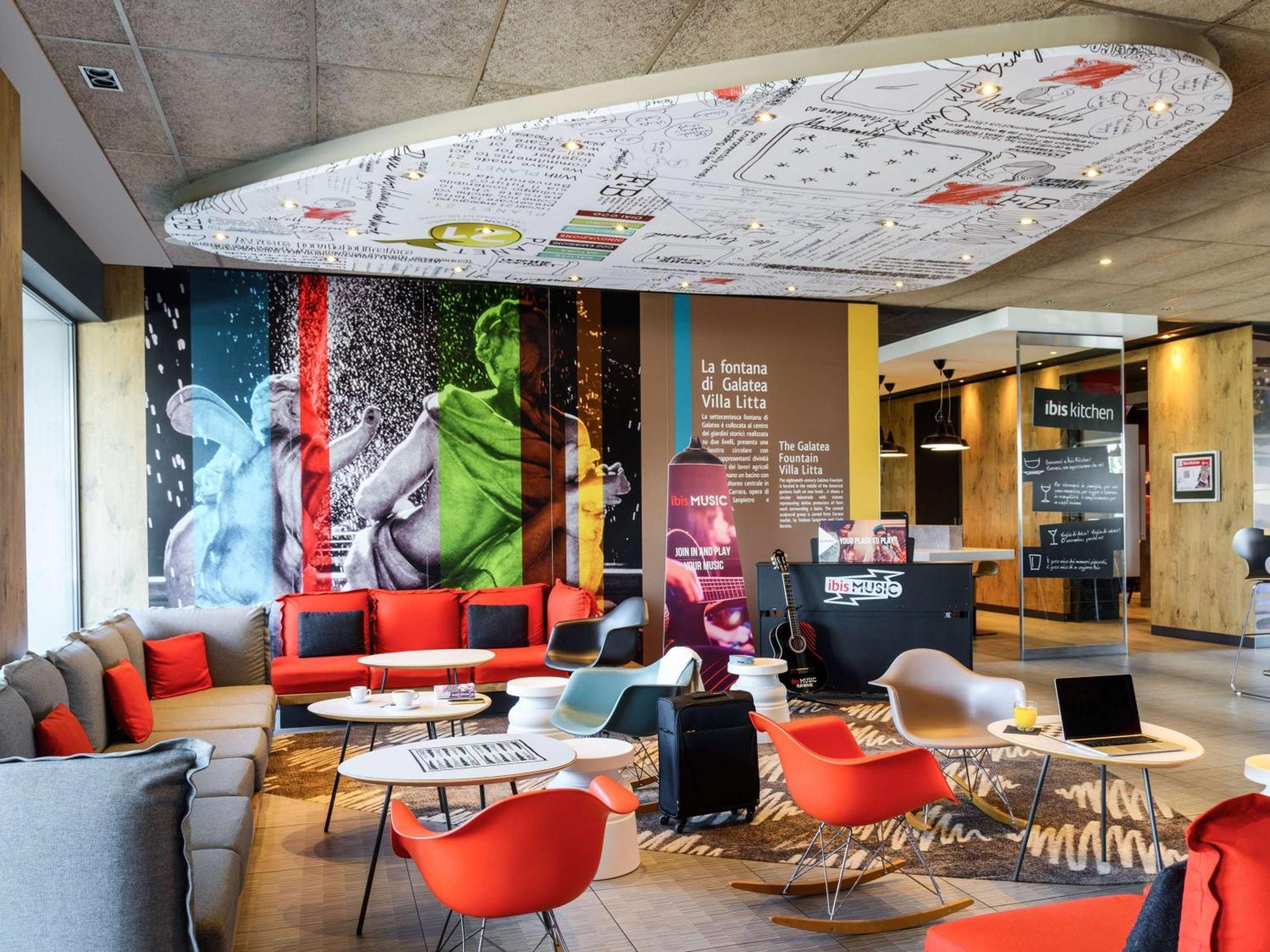 Hotel Ibis Milano Fiera Lainate Esterno foto