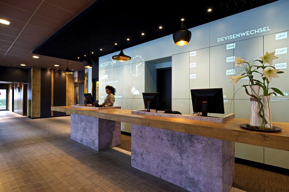 Hotel Ibis Milano Fiera Lainate Esterno foto