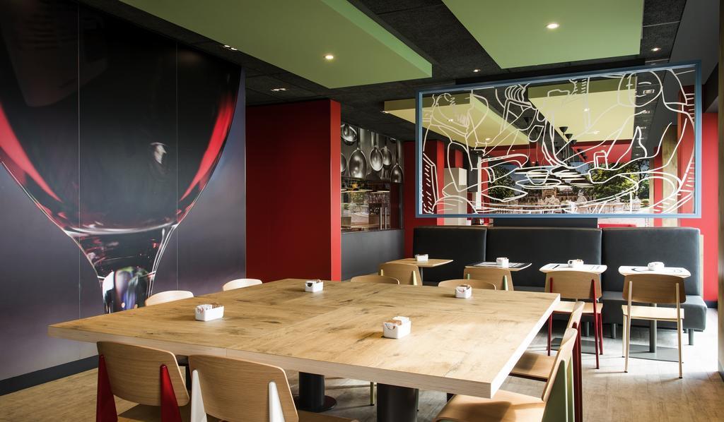 Hotel Ibis Milano Fiera Lainate Esterno foto